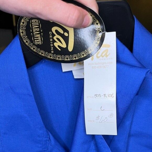 Tia Designs Women’s Blue Palm Tree Button Down Top Size L NWT - Picture 5 of 6